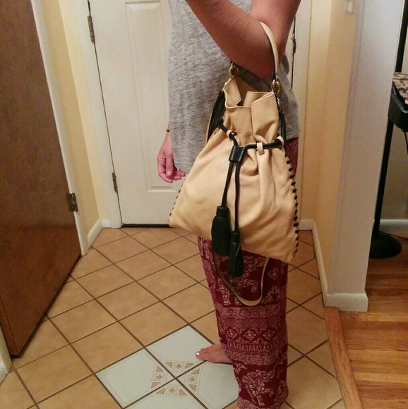 🆕Rebecca Minkoff drawstring bag with tassels - Picture 8 of 8